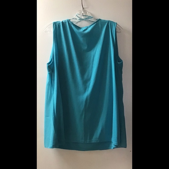🌟 Plus Tank with Chiffon Overlay - Picture 4 of 6